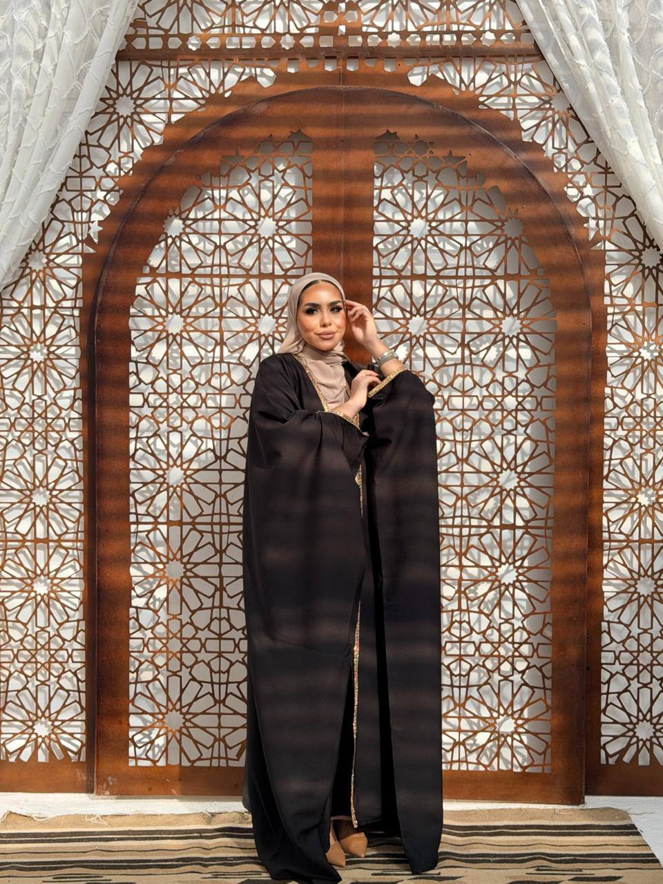 عباية شريط فيرزاتشي