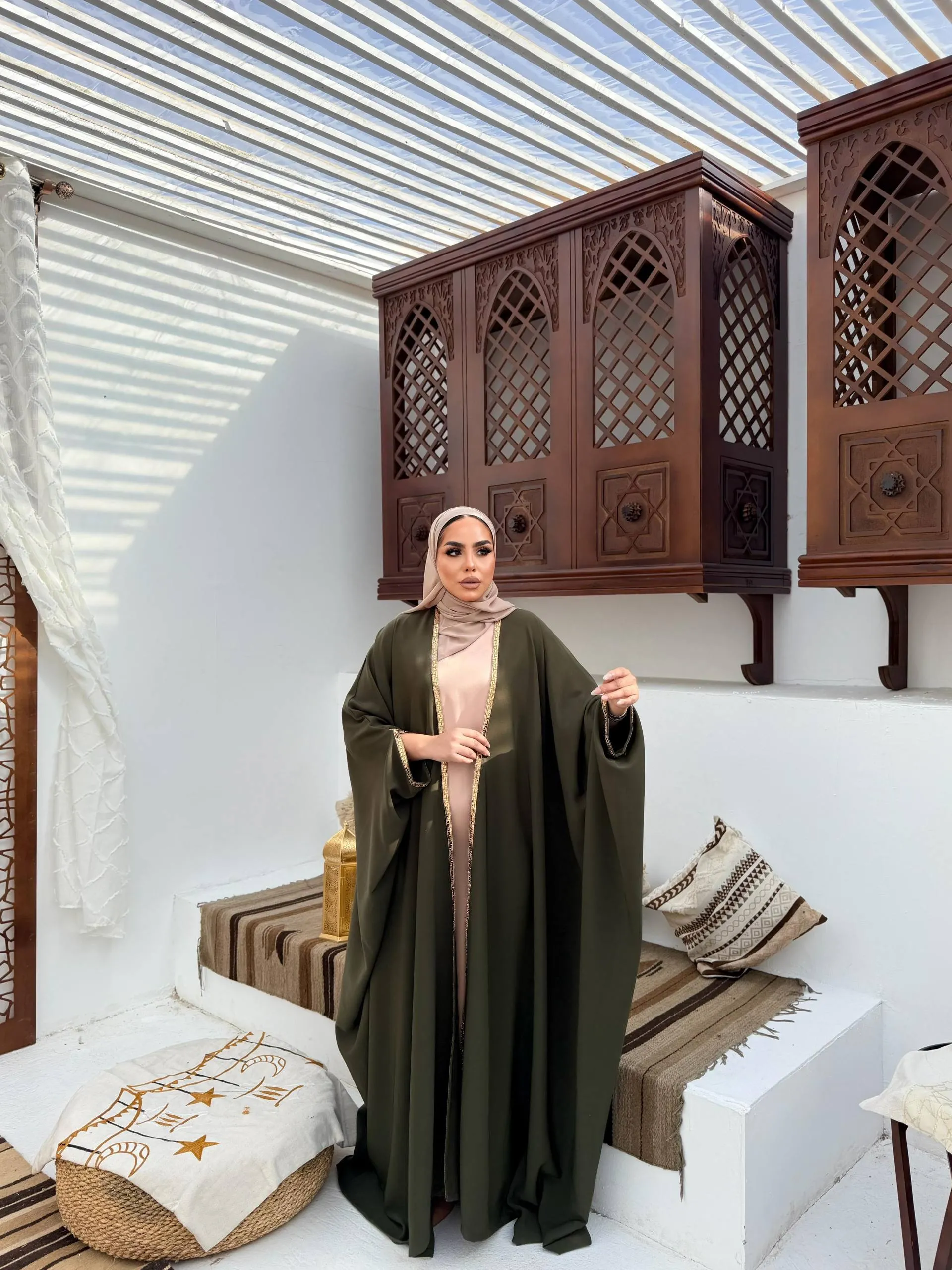 عباية شريط فيرزاتشي