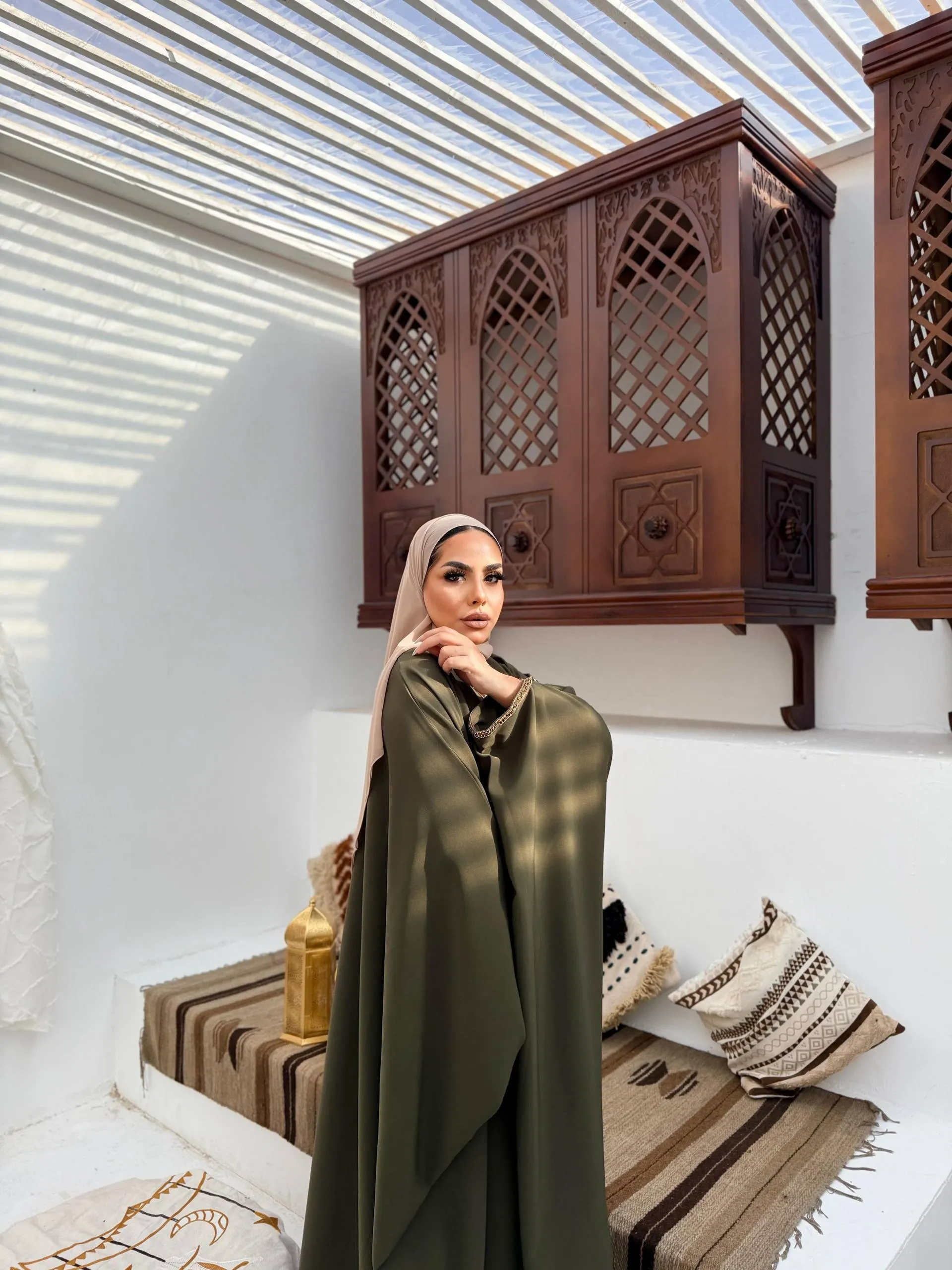 عباية شريط فيرزاتشي